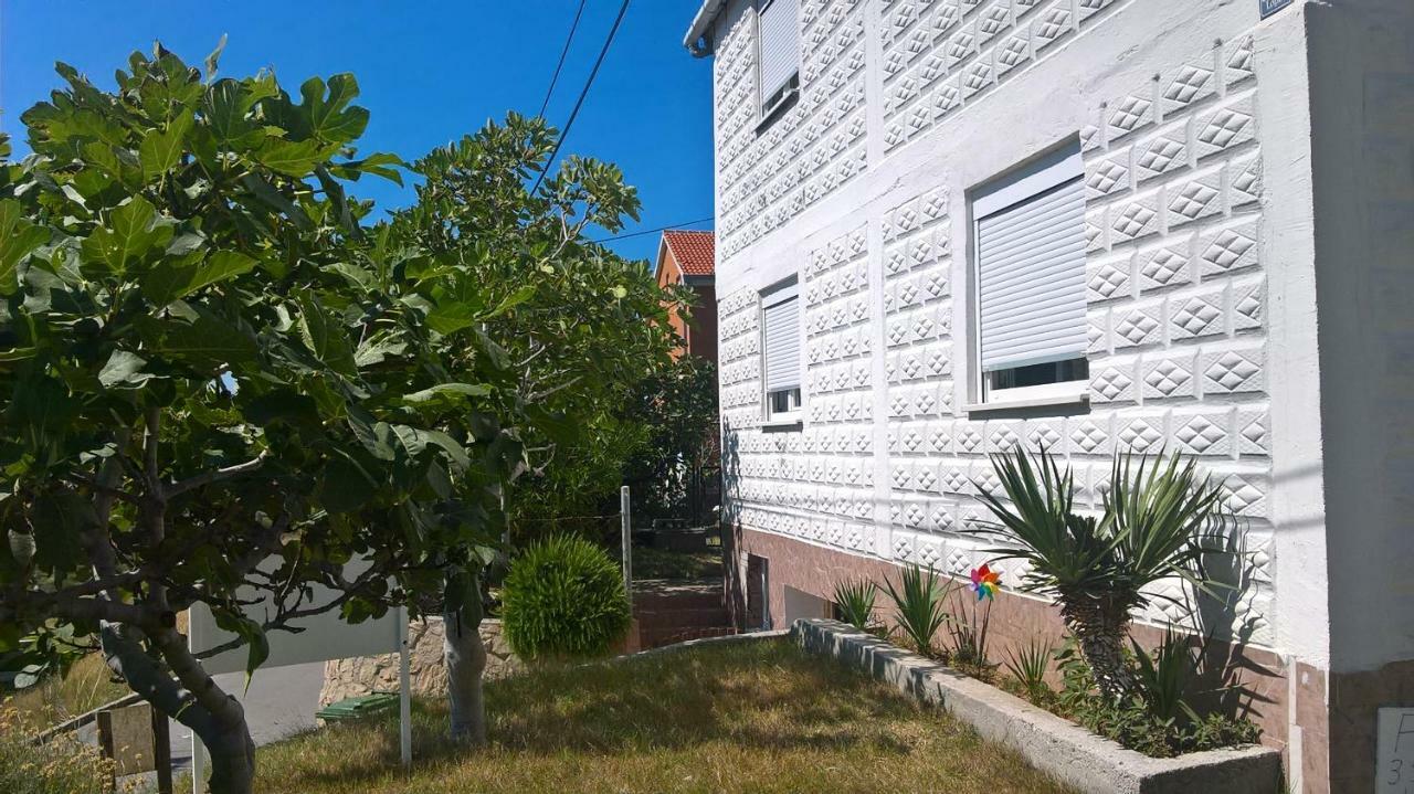 Apartman Pave & Ilija Jr Лопар Екстериор снимка