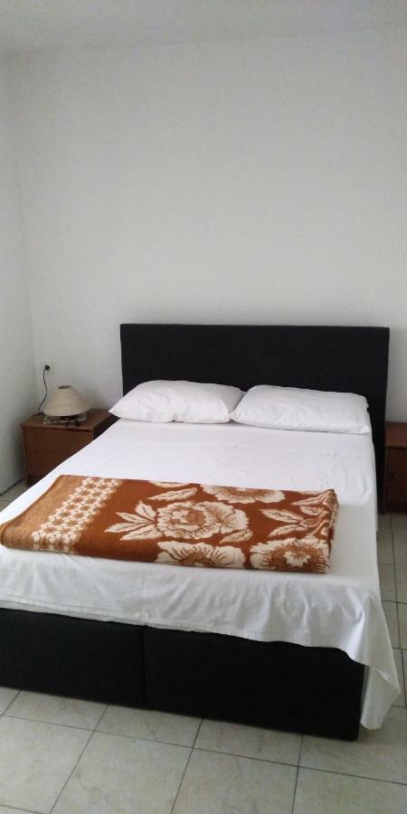 Apartman Pave & Ilija Jr Лопар Екстериор снимка