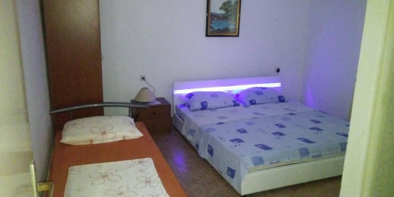 Apartman Pave & Ilija Jr Лопар Екстериор снимка